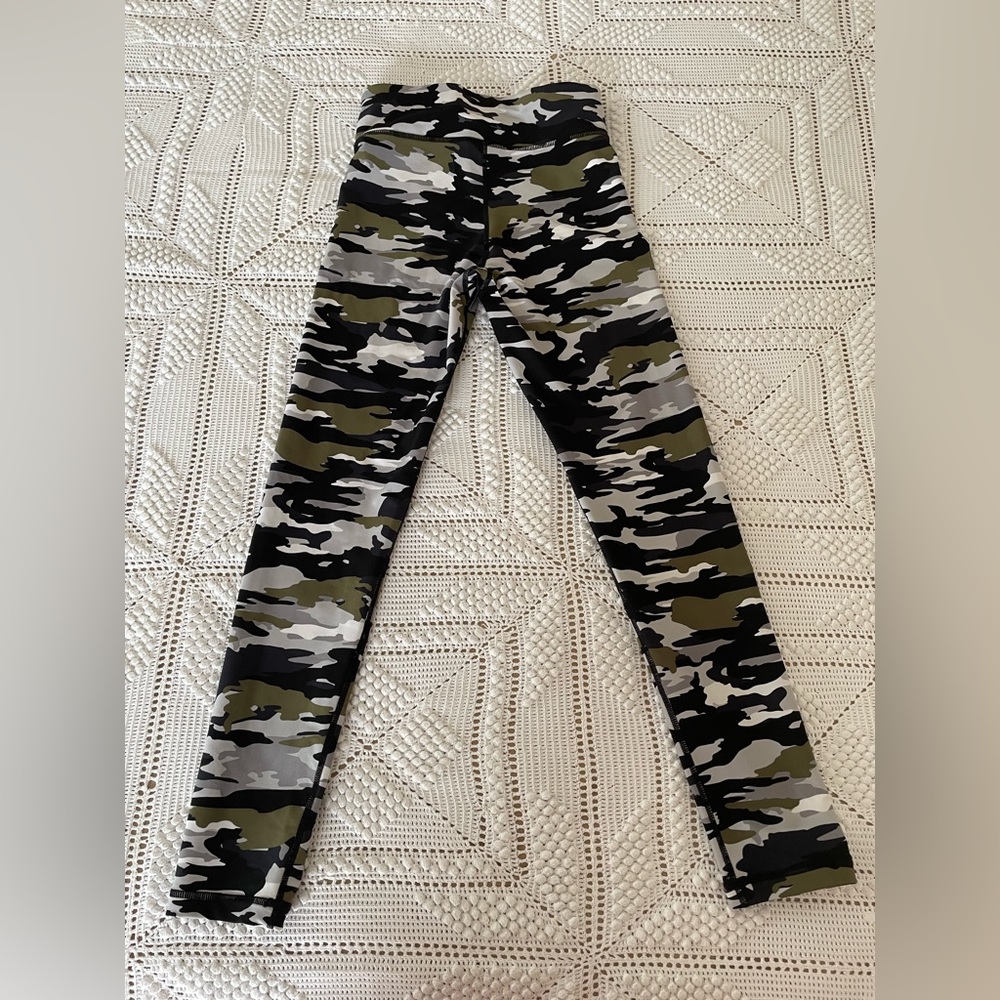 The Upside (designed in Australia) Camo leggings